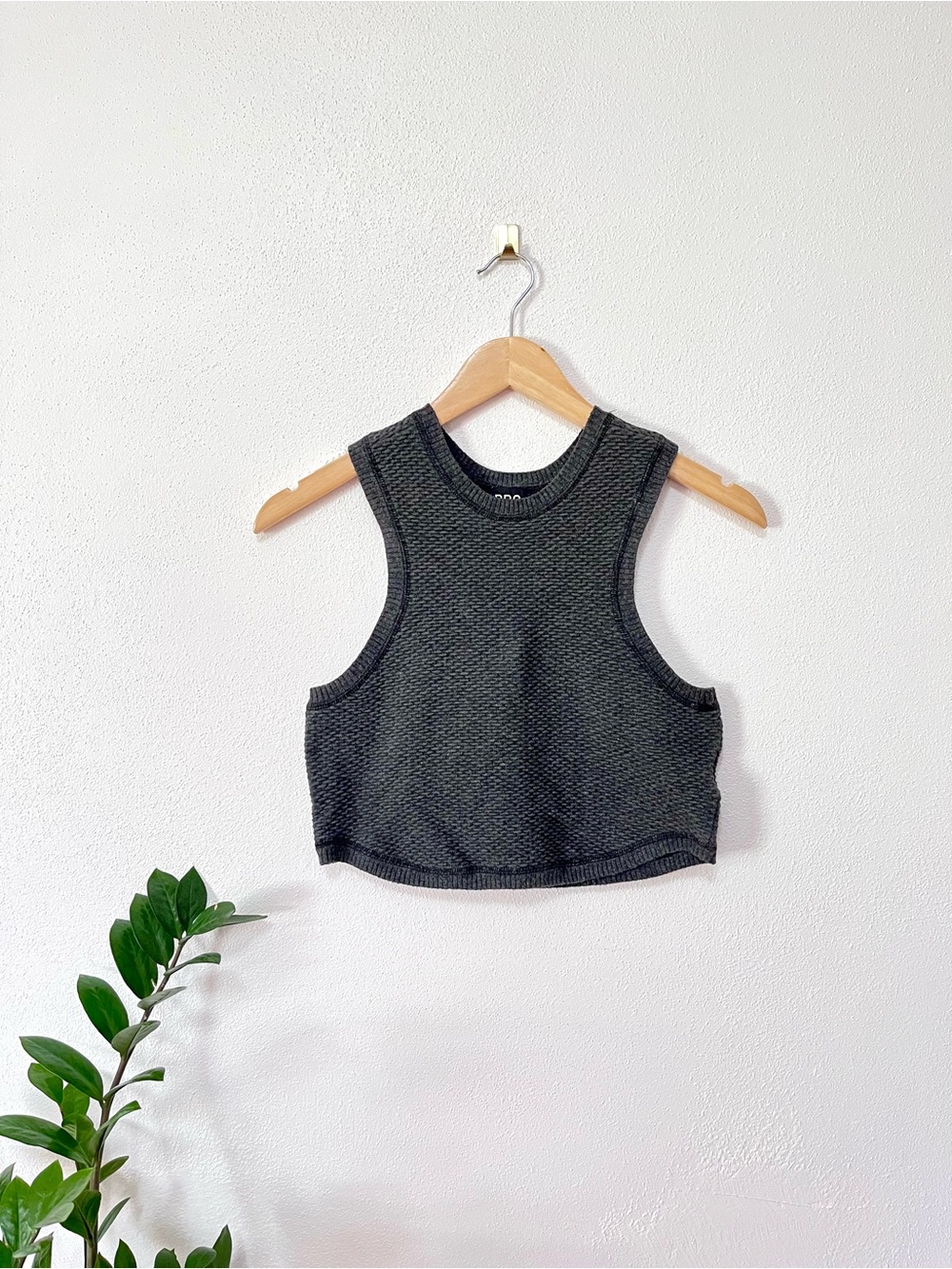 bdg urban outfitters high neck cutout crop tank top gray large